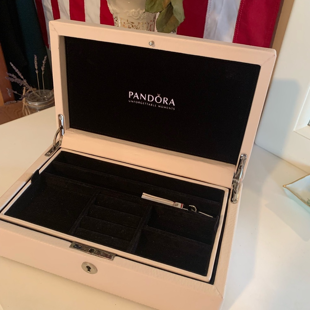 Pandora Blush Pink Jewelry Organizer